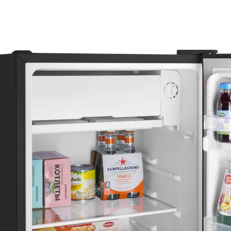 Холодильник MAUNFELD MFF83WD Дерево