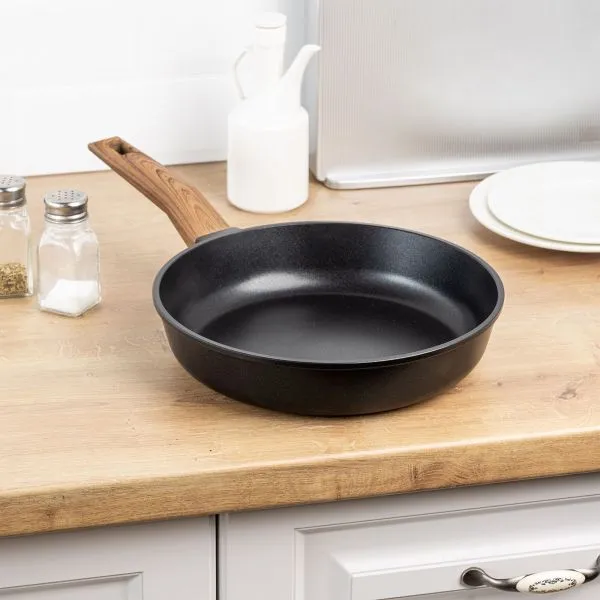 Сковорода MAUNFELD ALVA MFLV01FP из литого алюминия Черный