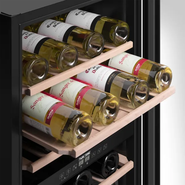 Винный шкаф MAUNFELD MFWC-124D49 Черный