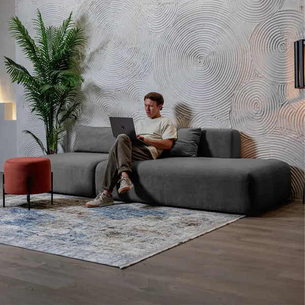 НОВЫЕ ЭМОЦИИ Диван прямой, серый, банкетка справа