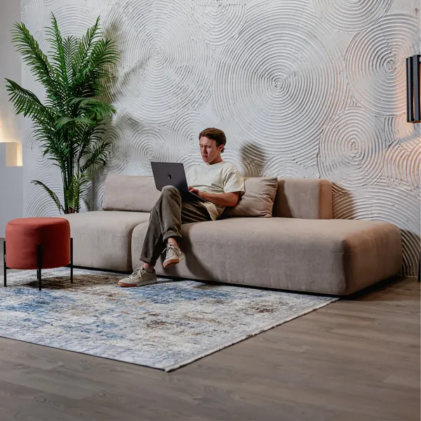 НОВЫЕ ЭМОЦИИ Диван прямой, латте, банкетка справа