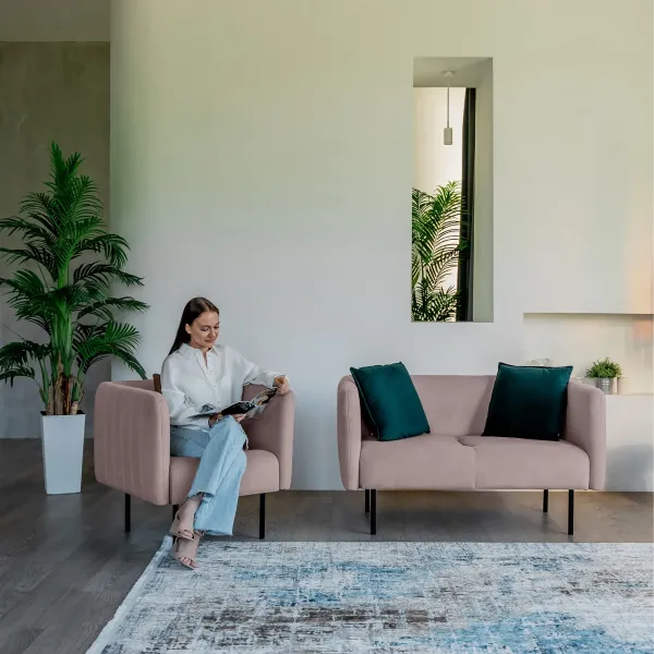 РИО Кресло тканевое розовое